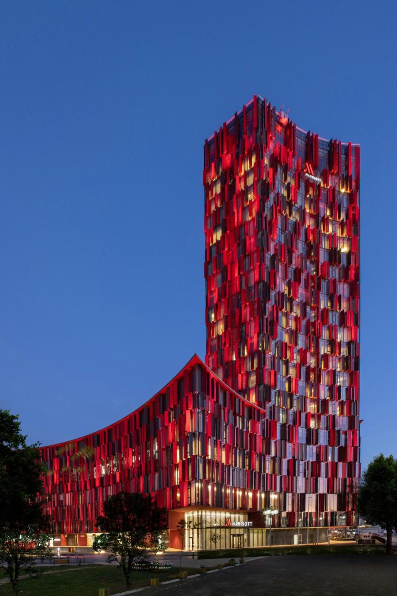 Tirana Marriott Hotel Екстер'єр фото